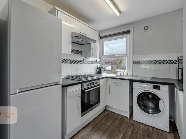 Southmead Road, Westbury on Trym. 3 bed apartment to rent £1,950 pcm £450 pw
