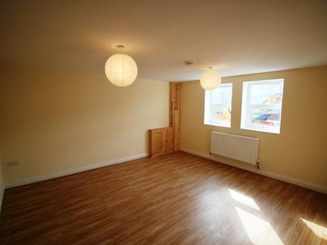 Southmead Road, BRISTOL, BS10 2 bed apartment to rent £1,350 pcm £312 pw