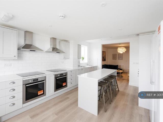 Southmead Road, Bristol, BS10 7 bed terraced house to rent £4,800 pcm £1,108 pw