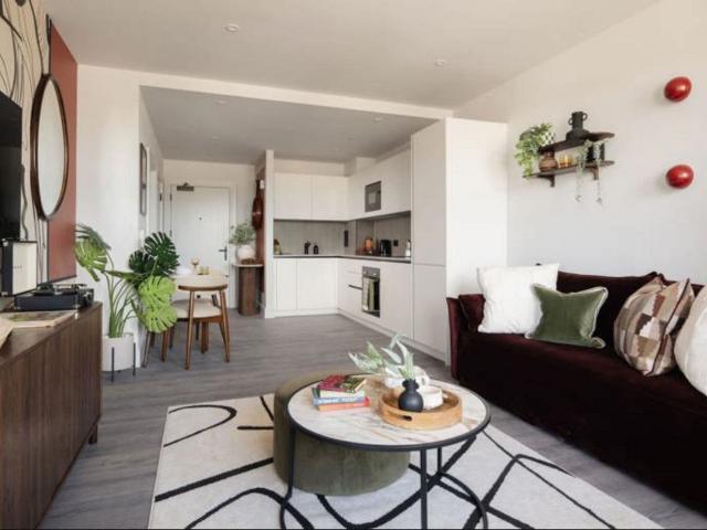 Southmere, Abbey Wood SE2, 1 bed flat to rent, £1,700 pcm | PrimeLocation
