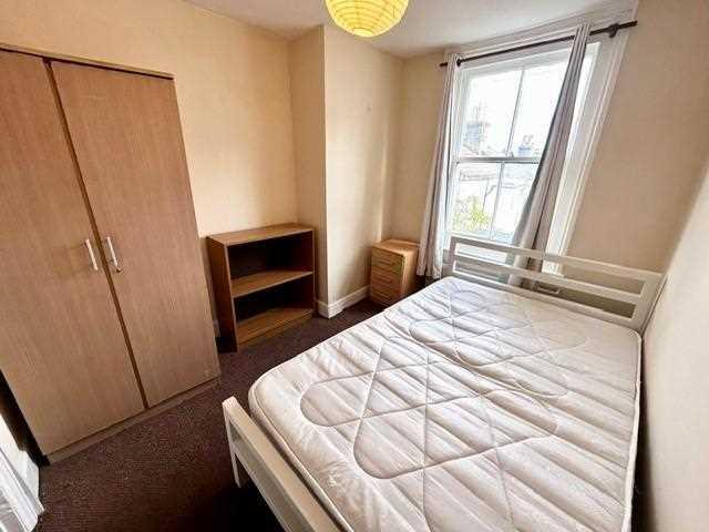 Southover Street, Room 3, Brighton 5 bed house share to rent £550 pcm £127 pw