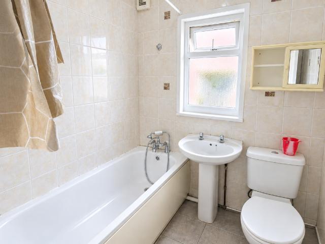 Southall UB1, 4 bed terraced house to rent, £2,800 pcm | PrimeLocation