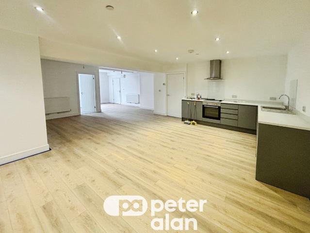 Southall Street, Pontyclun CF72, 2 bed flat to rent, £1,150 pcm | PrimeLocation
