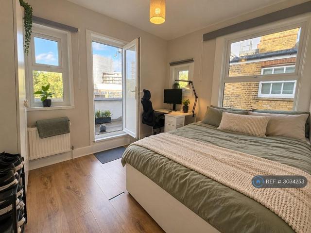 Southampton Way, London, SE5 1 bed in a house share to rent £1,200 pcm £277 pw