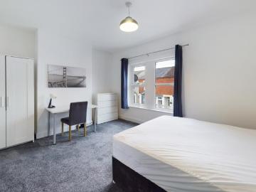 Southampton Road, Northampton NN4 4 bed house to rent £2,700 pcm £623 pw