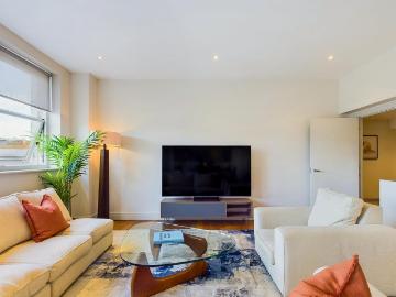 Southampton Street, London WC2E 2 bed serviced apartment to rent £10,400 pcm £2,400 pw