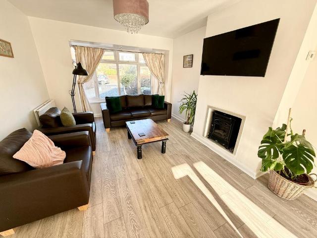 Southbourne Avenue, Portsmouth PO6 5 bed house of multiple occupation to rent £575 pcm £133 pw