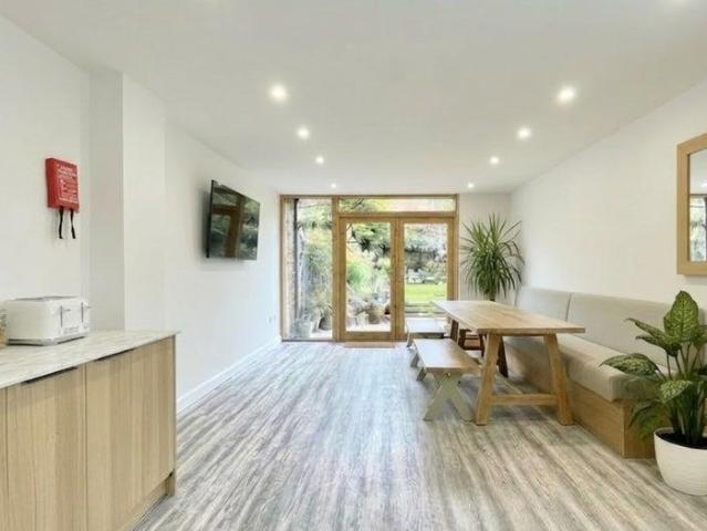 Southbourne Grove, Westcliff On Sea 1 bed in a house share to rent £850 pcm £196 pw