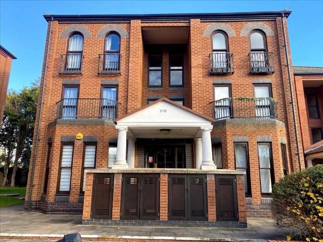 Southchurch Avenue, Southend on Sea SS1 1 bed apartment to rent £1,200 pcm £277 pw