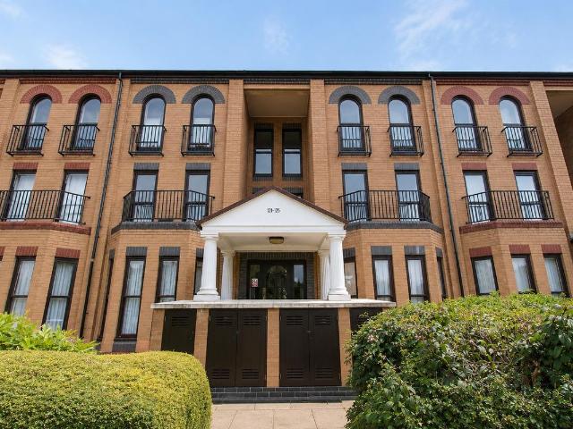 Southchurch Avenue, Southend On Sea SS1, 2 bed flat to rent, £1,200 pcm | PrimeLocation