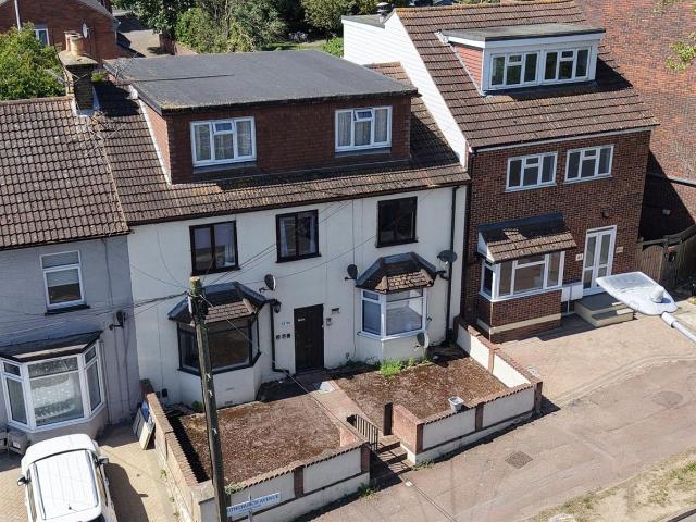 Southchurch Avenue, Southend On Sea SS1, 2 bed flat to rent, £1,325 pcm | PrimeLocation