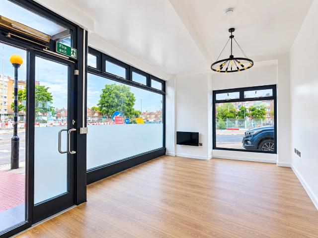 Southchurch Road, Southend On Sea SS1, 2 bed flat to rent, £1,200 pcm | PrimeLocation