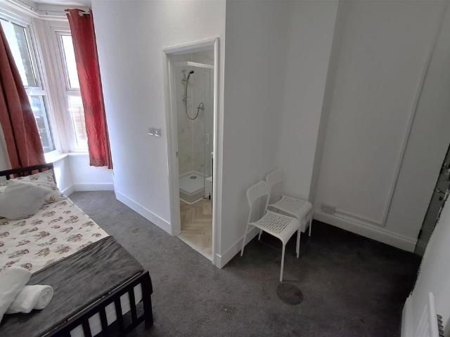 Southcote Road, Bournemouth 1 bed house to rent £825 pcm £190 pw