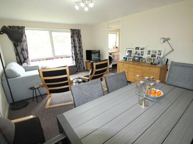Southcote Road, READING RG30 2 bed apartment to rent £1,250 pcm £288 pw
