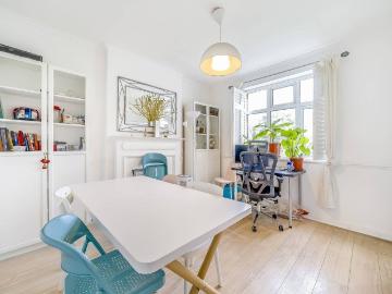 Southcroft Road, Furzedown, London SW16, 3 bed maisonette to rent, £2,250 pcm | PrimeLocation