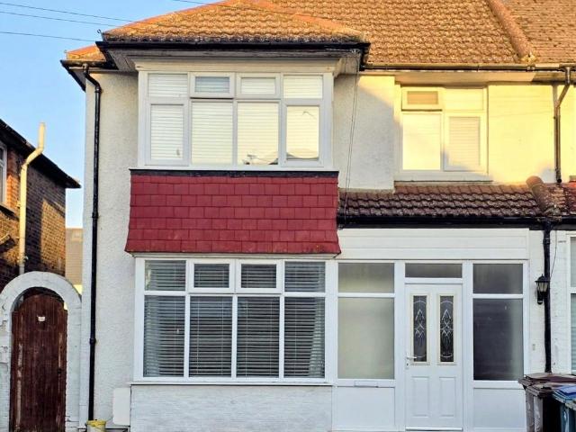 Southdown Road, West Sussex PO21 1 bed house to rent £628 pcm £145 pw