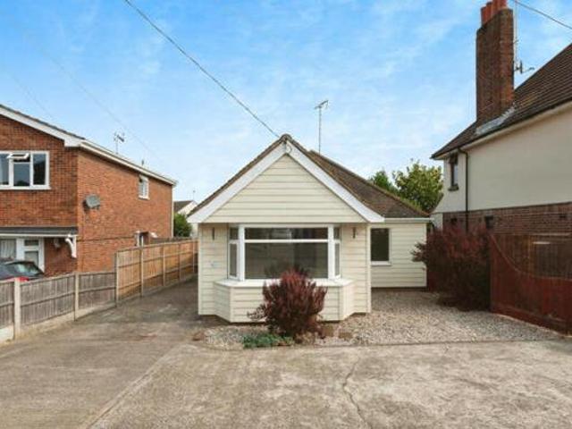 Southend Road, Hockley, 2 Bedroom Detached