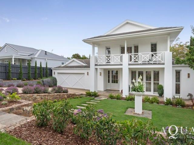 ~ Southern Style In The Heart Of Mt Eliza ~