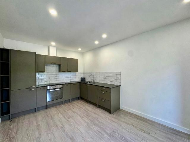 Southernhay Gardens, Exeter EX1, 1 bed flat to rent, £1,295 pcm | PrimeLocation