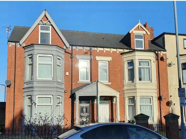 Southfield Road 6 bed house share to rent £2,862 pcm £660 pw
