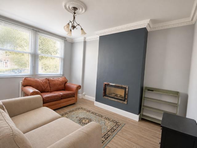 Southfield Road, Chiswick W4, 2 bed flat to rent, £2,197 pcm | PrimeLocation