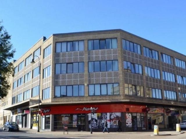 Southgate House, Halifax, HX1 1 bed apartment to rent £475 pcm £110 pw