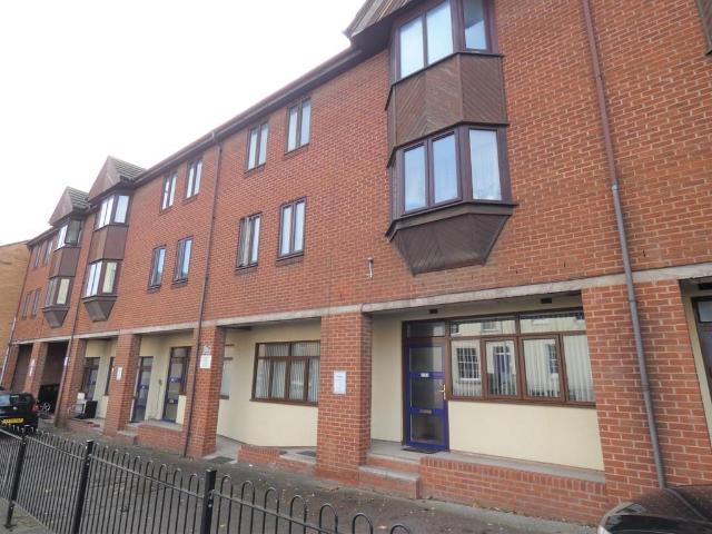 Southgate Street, Gloucester 1 bed ground floor flat to rent £750 pcm £173 pw