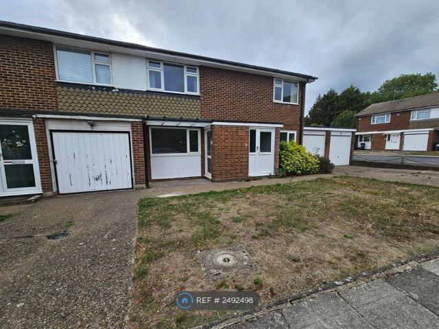 Southgate/Oakwood, London N14, 2 bed flat to rent, £2,200 pcm | PrimeLocation