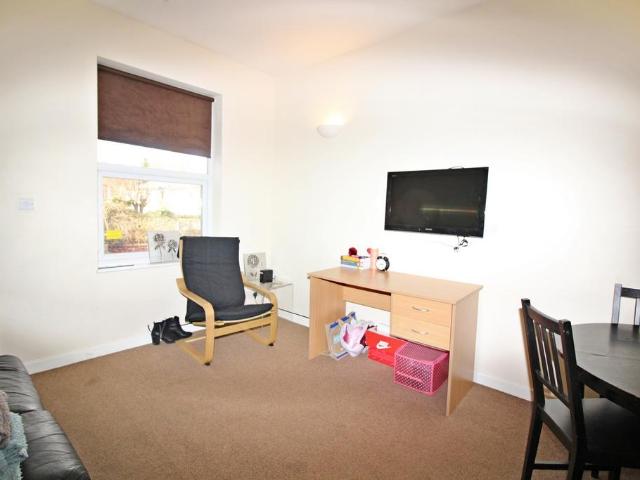 Southgrove Road, Sheffield, S10 3 bed duplex to rent £1,100 pcm £254 pw