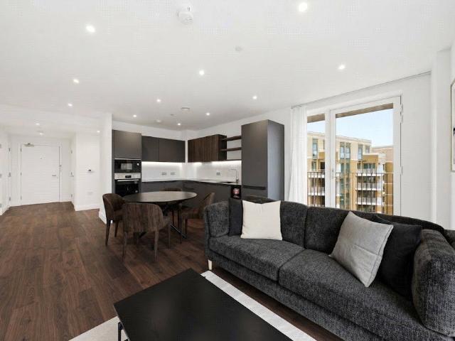 Southlake Road, Gilham House, Plumstead SE28, 2 bed flat to rent, £2,500 pcm | PrimeLocation