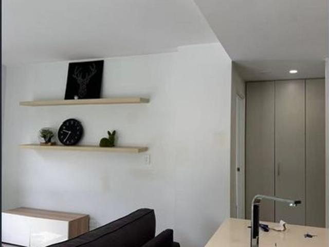 Southport Modern 2B2B apartment, Excellent Location