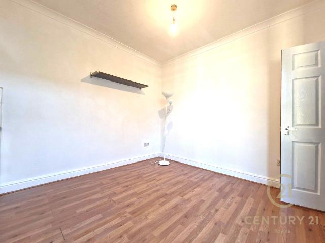 Southsea Road, Kingston Upon Thames KT1, Studio to rent, £1,300 pcm | PrimeLocation