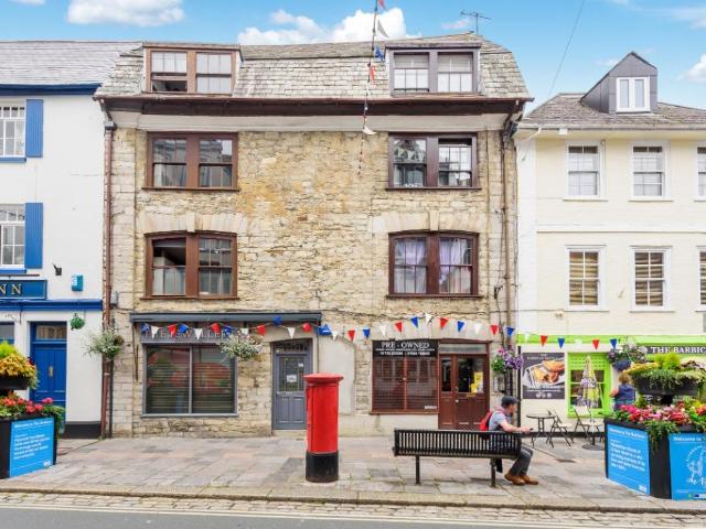 Southside Street, Plymouth PL1 1 bed flat to rent £795 pcm £183 pw