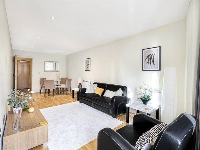 Southwark Bridge Road, London, SE1 0BQ