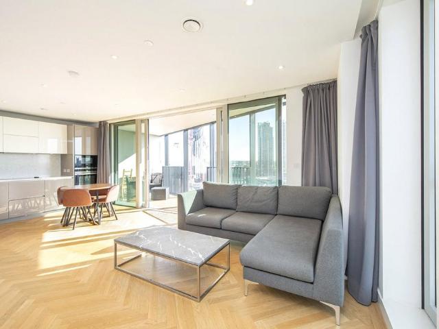 Southwark Bridge Road, London 2 bed flat to rent £3,350 pcm £773 pw