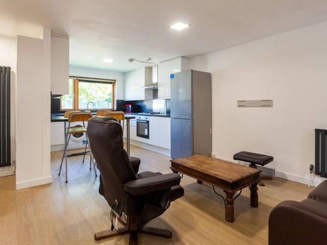 Southwark Park Road, Bermondsey SE16, 6 bed terraced house to rent, £5,000 pcm | PrimeLocation