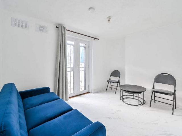 Southwark Park Road, London, SE16 3RS, United Kingdom | 5 bed townhouse for rent #139544131 | Rentberry