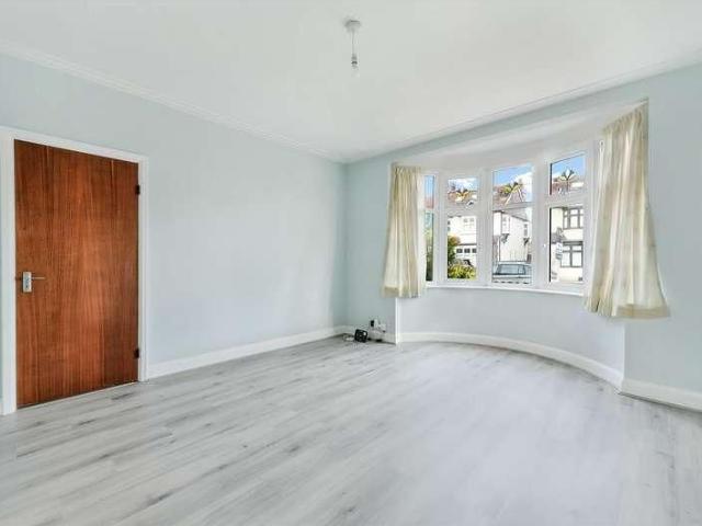 Southway, Raynes, SW20