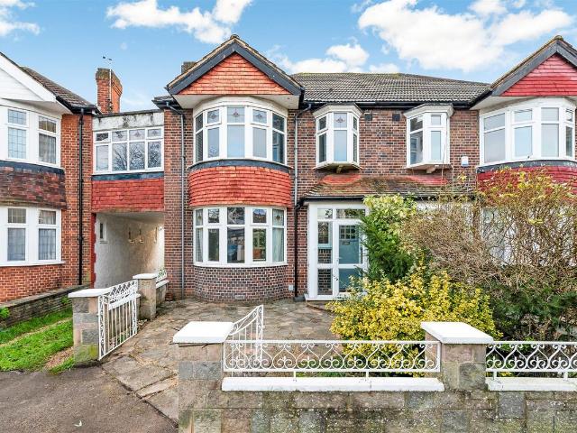 Southway, Raynes Park SW20, 4 bed property to rent, £2,950 pcm | PrimeLocation