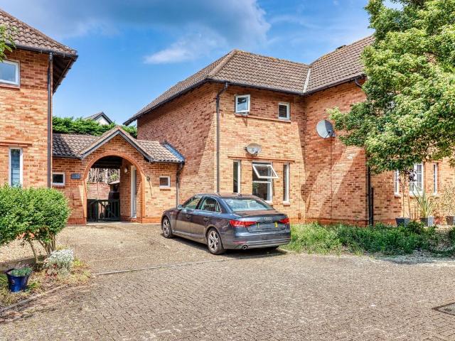 Southwick Court, Great Holm, Milton Keynes, Buckinghamshire MK8, 2 bed semi detached house to rent, £1,300 pcm | PrimeLocation