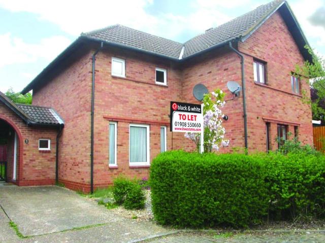 Southwick Court, Great Holm MK8 2 bed semi detached house to rent £1,325 pcm £306 pw