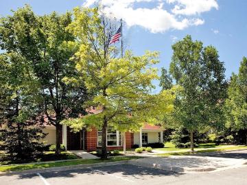 Southwind Village 3 Bedroom Apartment for Rent at 15025 Greenhaven Dr, Burnsville, MN 55306