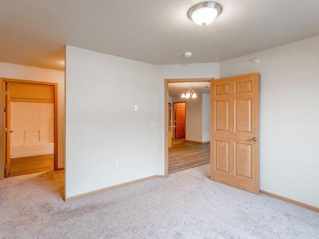 Southwood Apartments 1 Bedroom Apartment for Rent at 3400 3414 3400 3414 11th St. SE/1111 37th Ave. SE, Minot, ND 58701