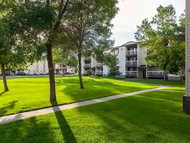 Southwood Greene Apartments — 2 Bedroom available at 4902 Queen Street, Regina