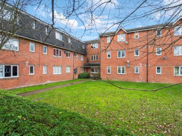 Southwold Road, Watford WD24, 1 bed flat to rent, £1,100 pcm | PrimeLocation