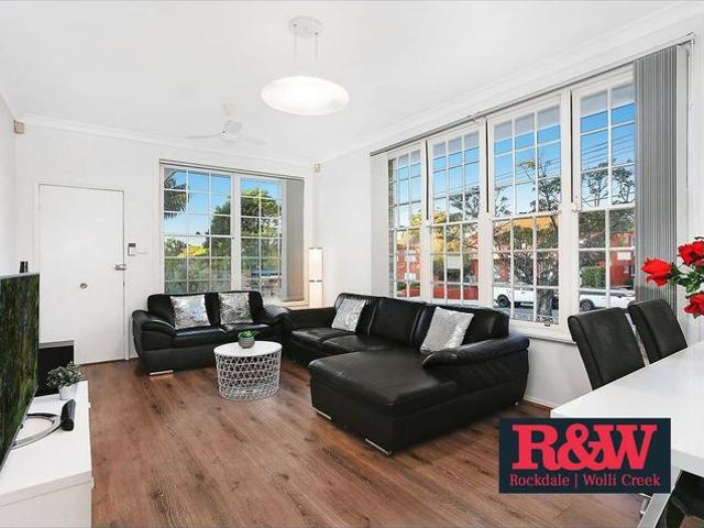 Sought After 3 Bedroom Villa
