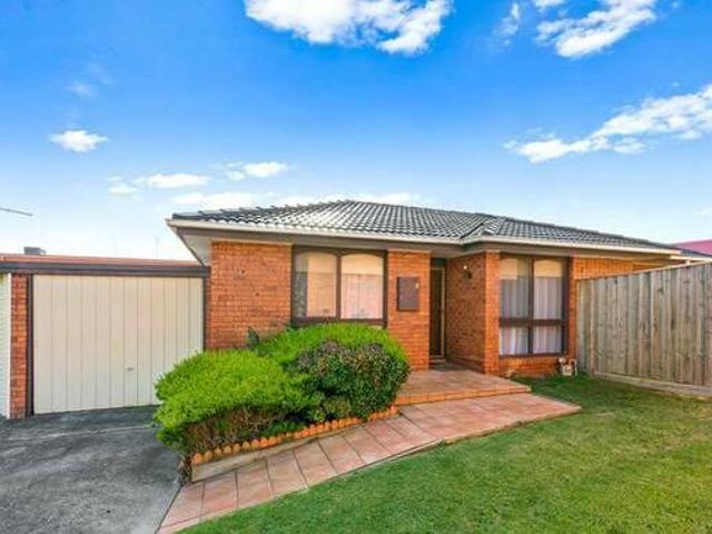 Sought After Complex So Close to Everything