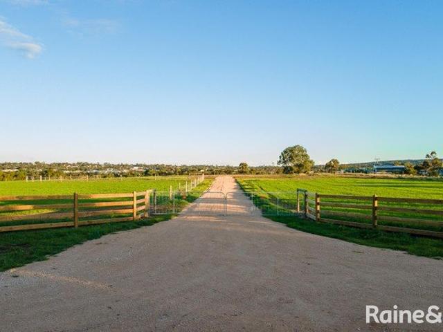 Sought After Acreage, Minutes from Town