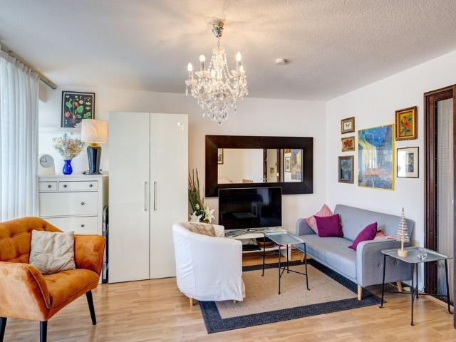 Sought after location in university quarter