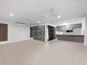 Sought after location – Neat and tidy family home Break lease rent to increase to $720 pw in March 2027